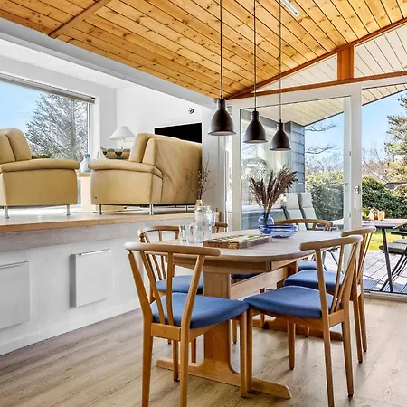 Prázdninový dům Gorgeous In With Wifi *